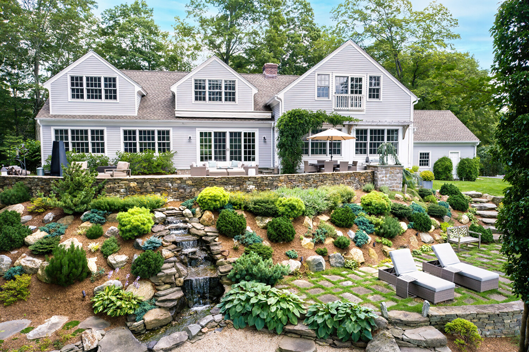 You Can Nab This Waterfront Ridgefield Spread With Classic Charm For 1 7m A