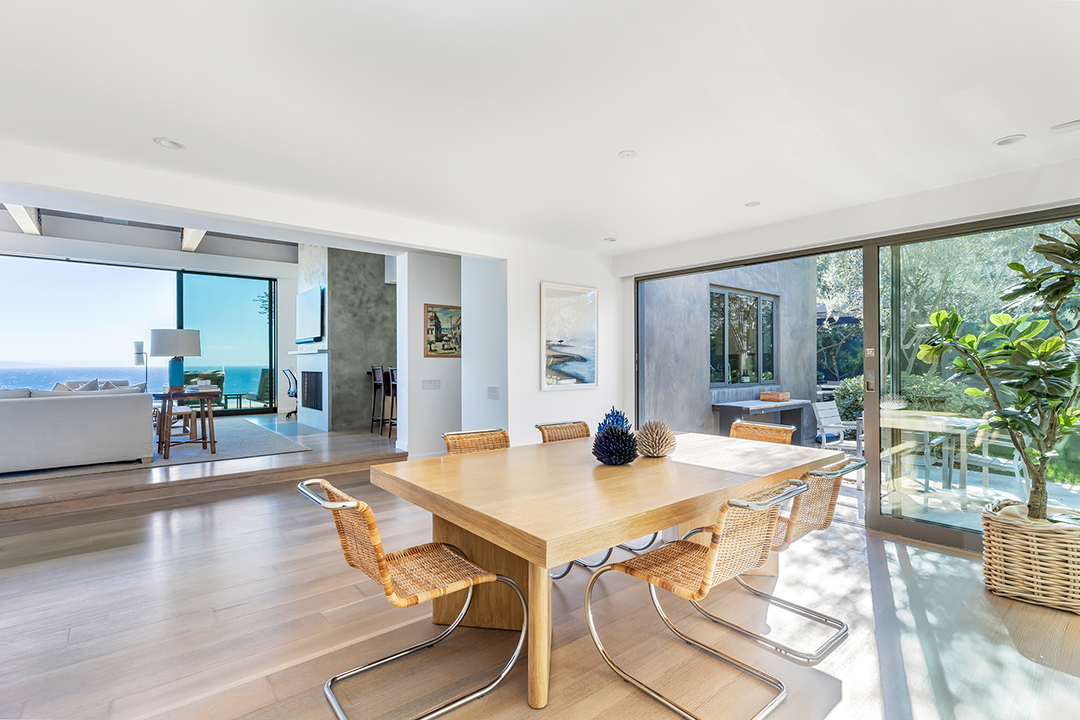 Hollywood Power Couple Puts Malibu Retreat On The Market For Over 18m 22575 Carbon Mesa 020