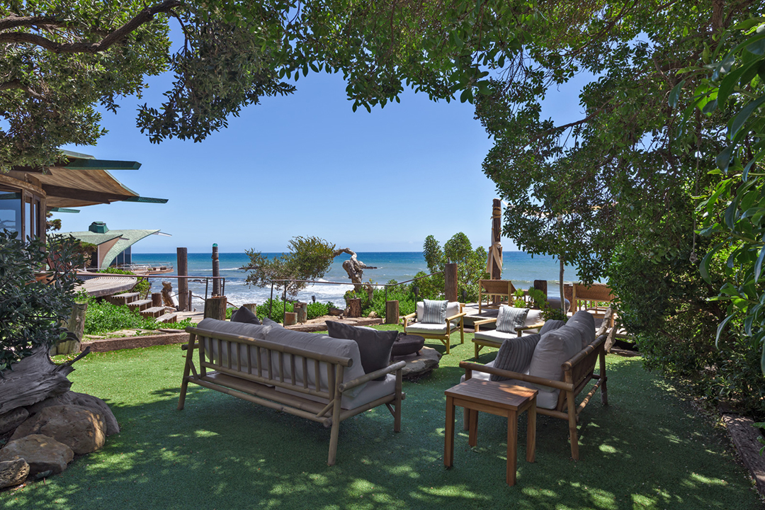 Late Architect Harry Gesners Own Malibu Home Named Sandcastle Wants 22 5m V