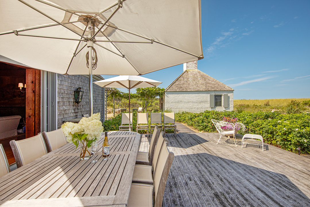 Diane Sawyer Asks 24m For Her 20 Acre Marthas Vineyard Compound S