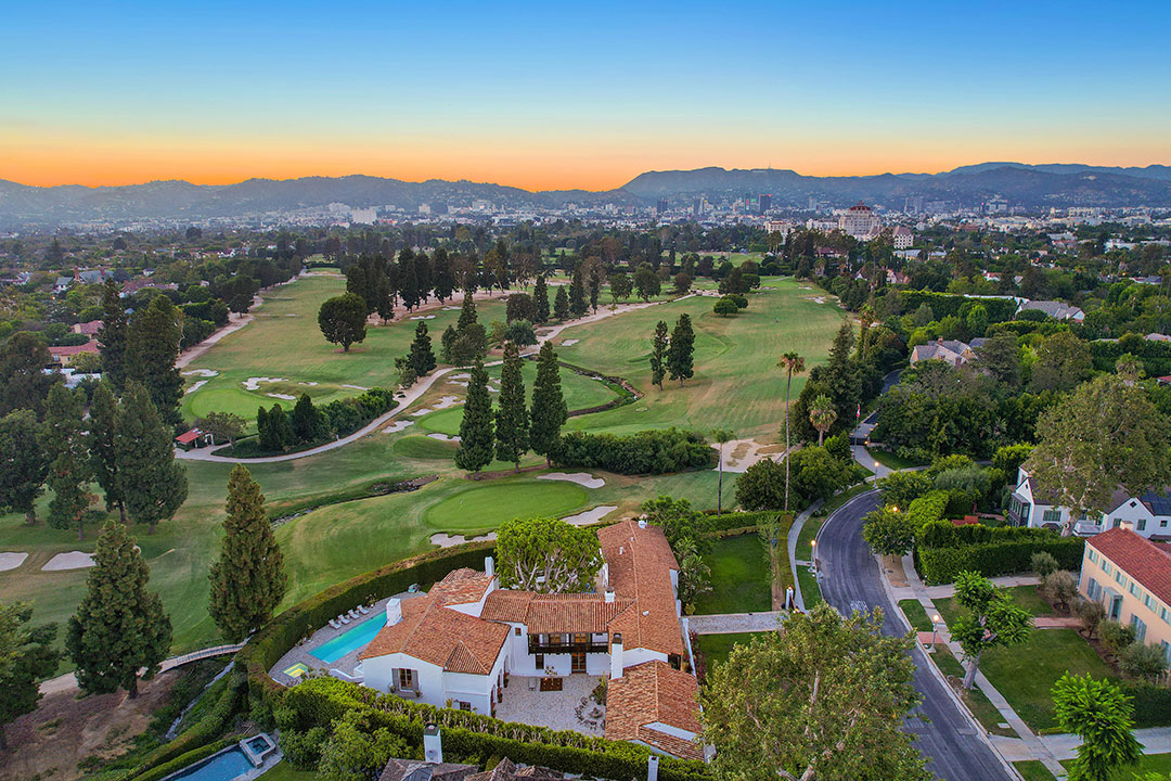 21 Howard Hughes Golf Course