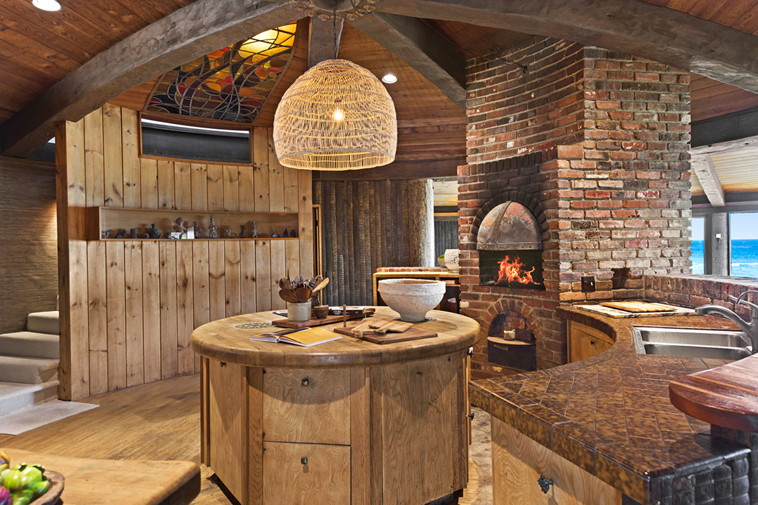 Late Architect Harry Gesners Own Malibu Home Named Sandcastle Wants 22 5m G