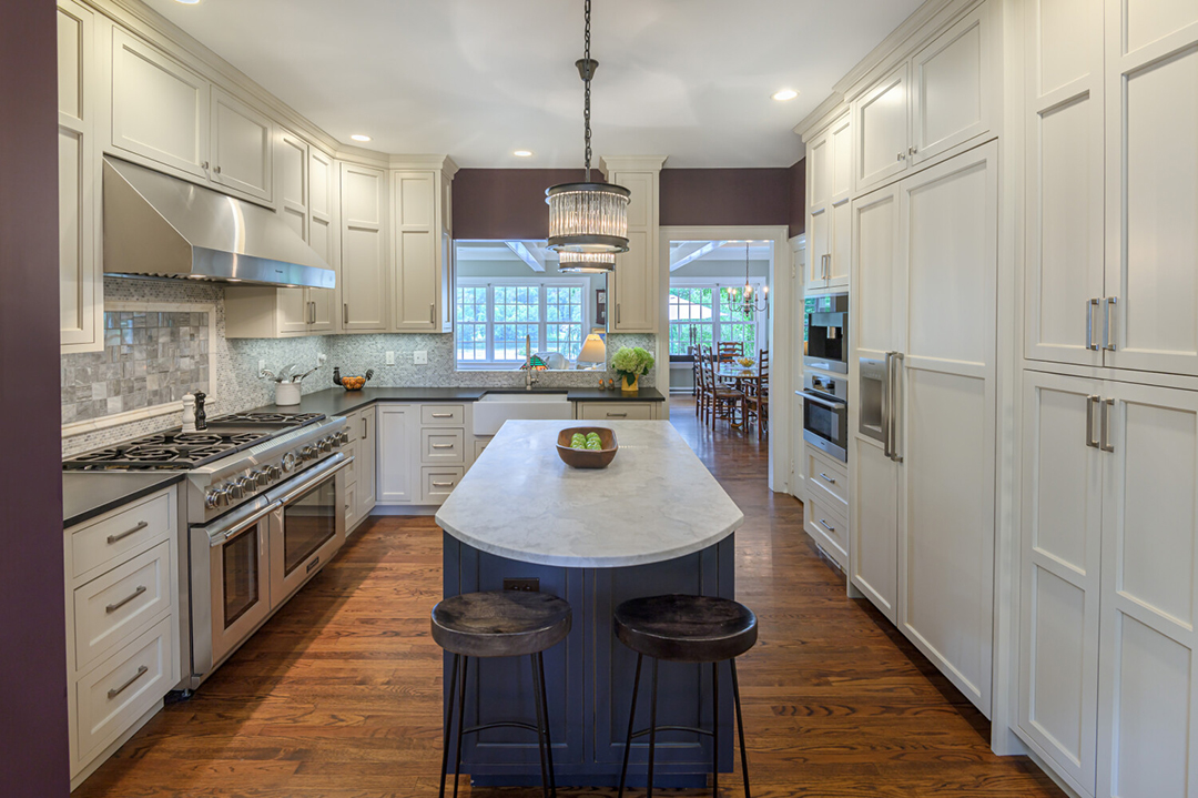 You Can Nab This Waterfront Ridgefield Spread With Classic Charm For 1 7m O