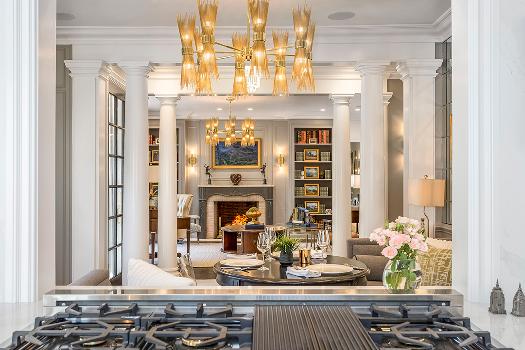 Liberace Glamorous Yet Cozy Former West Hollywood Home Asks 3 6m L