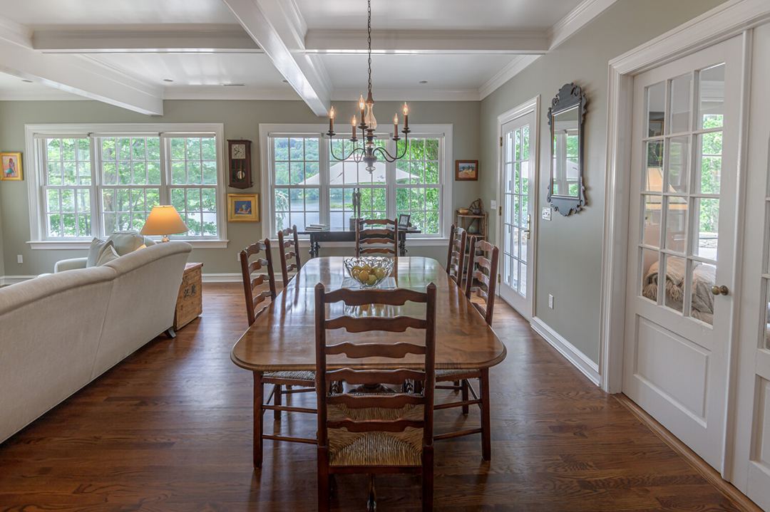 You Can Nab This Waterfront Ridgefield Spread With Classic Charm For 1 7m Q