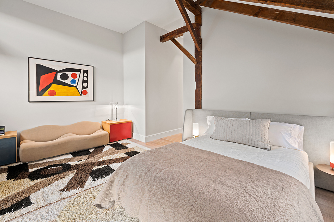 Unique Ct Estate With A Revamped Circa 1792 Colonial And A Sleek Barn House Lists For 9 5m U