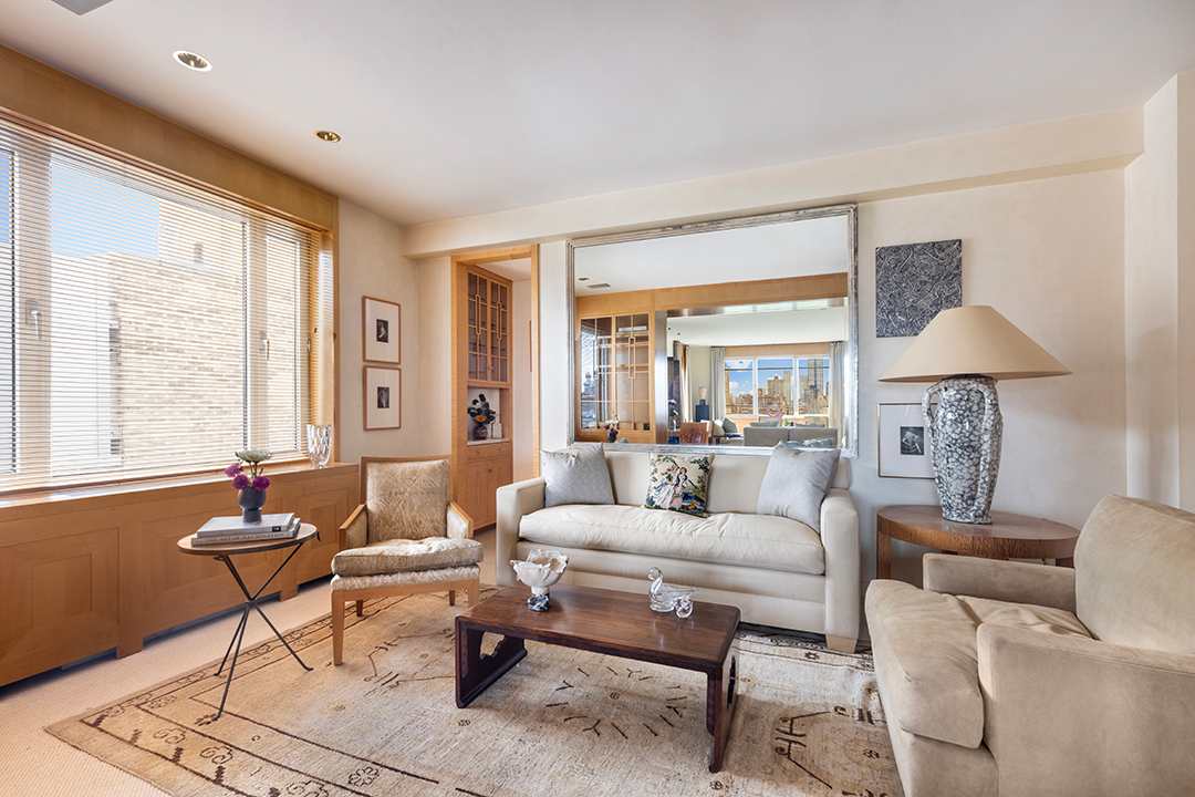 Dressed To Impress Kleinfeld Bridal Founders Longtime Nyc Co Op Asks 7m 880 Fifth Ave 20a Lr2a