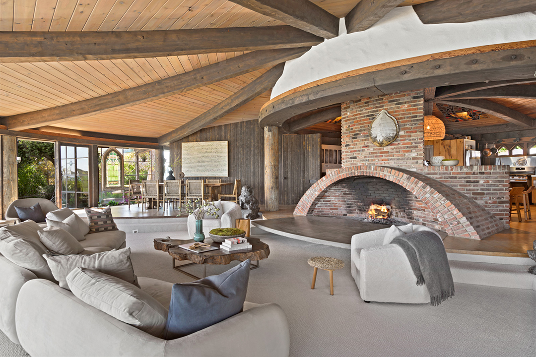 Late Architect Harry Gesners Own Malibu Home Named Sandcastle Wants 22 5m C