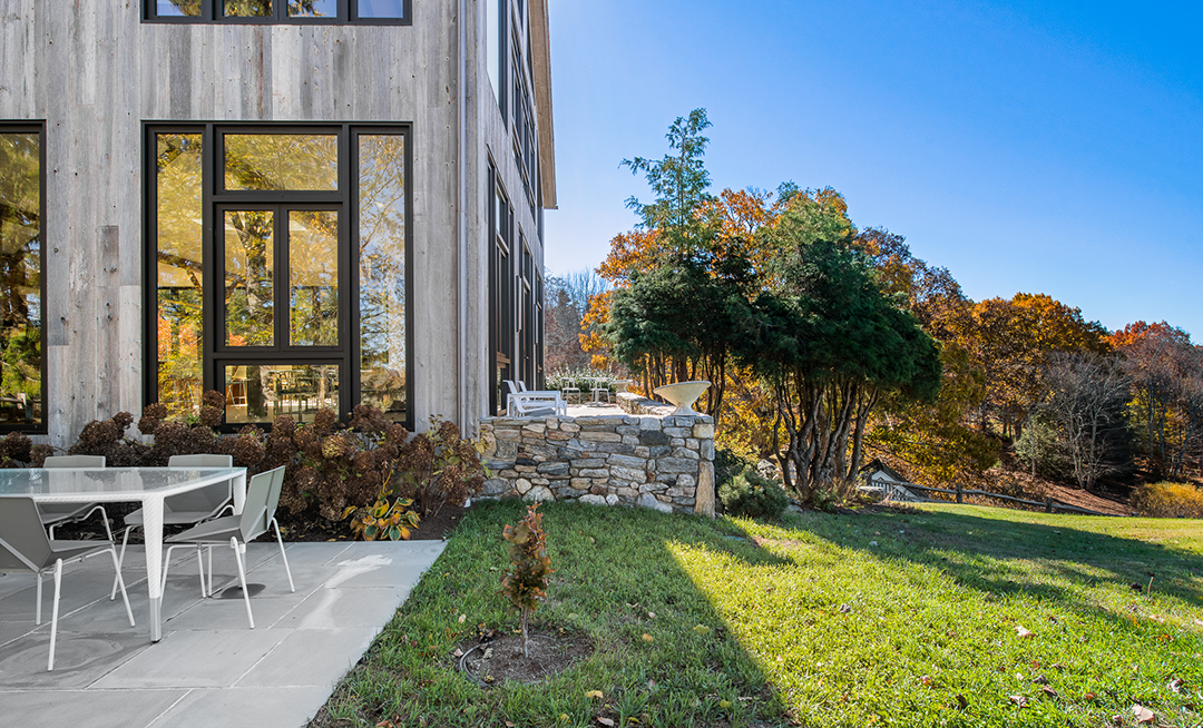 Unique Ct Estate With A Revamped Circa 1792 Colonial And A Sleek Barn House Lists For 9 5m Dd