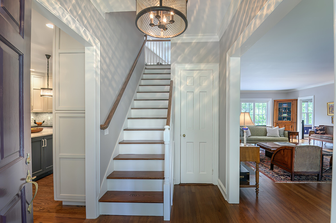 You Can Nab This Waterfront Ridgefield Spread With Classic Charm For 1 7m K