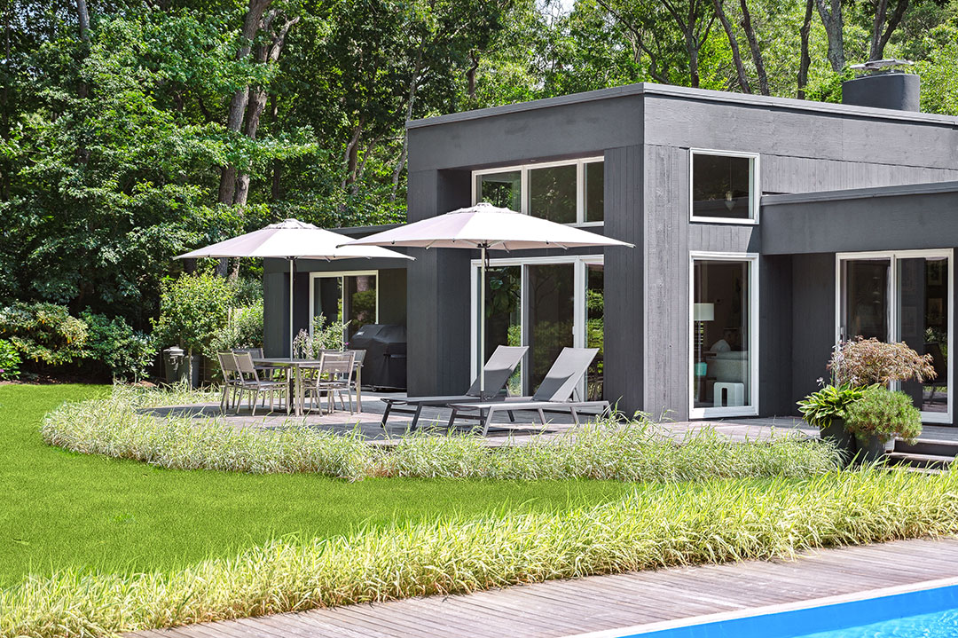 12 East Hampton Harry Bates Back Of House