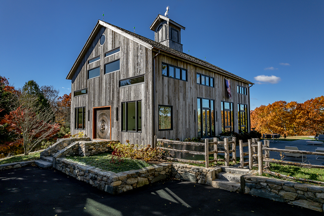 Unique Ct Estate With A Revamped Circa 1792 Colonial And A Sleek Barn House Lists For 9 5m Y