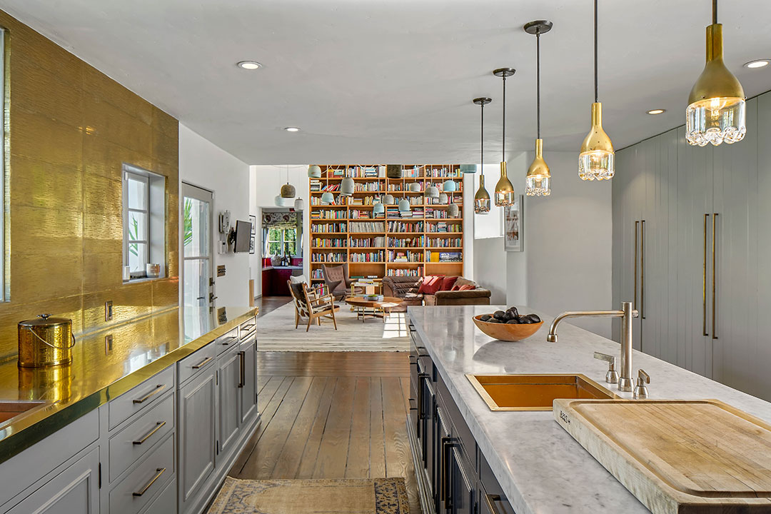 9 Howard Hughes Kitchen