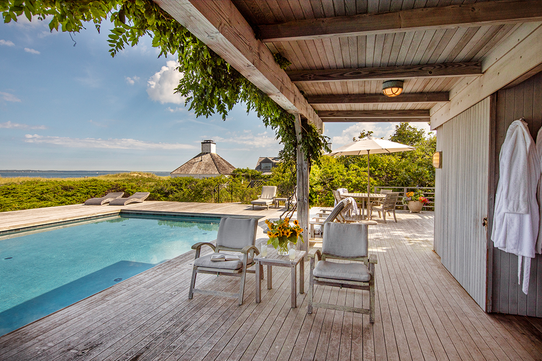 Diane Sawyer Asks 24m For Her 20 Acre Marthas Vineyard Compound Q