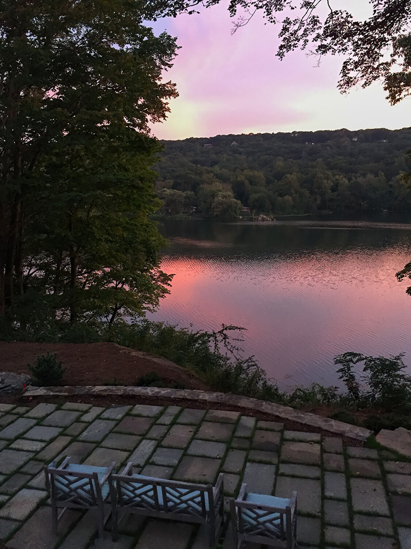 You Can Nab This Waterfront Ridgefield Spread With Classic Charm For 1 7m E