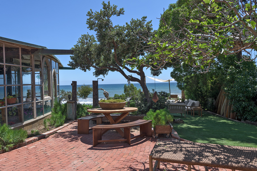 Late Architect Harry Gesners Own Malibu Home Named Sandcastle Wants 22 5m T