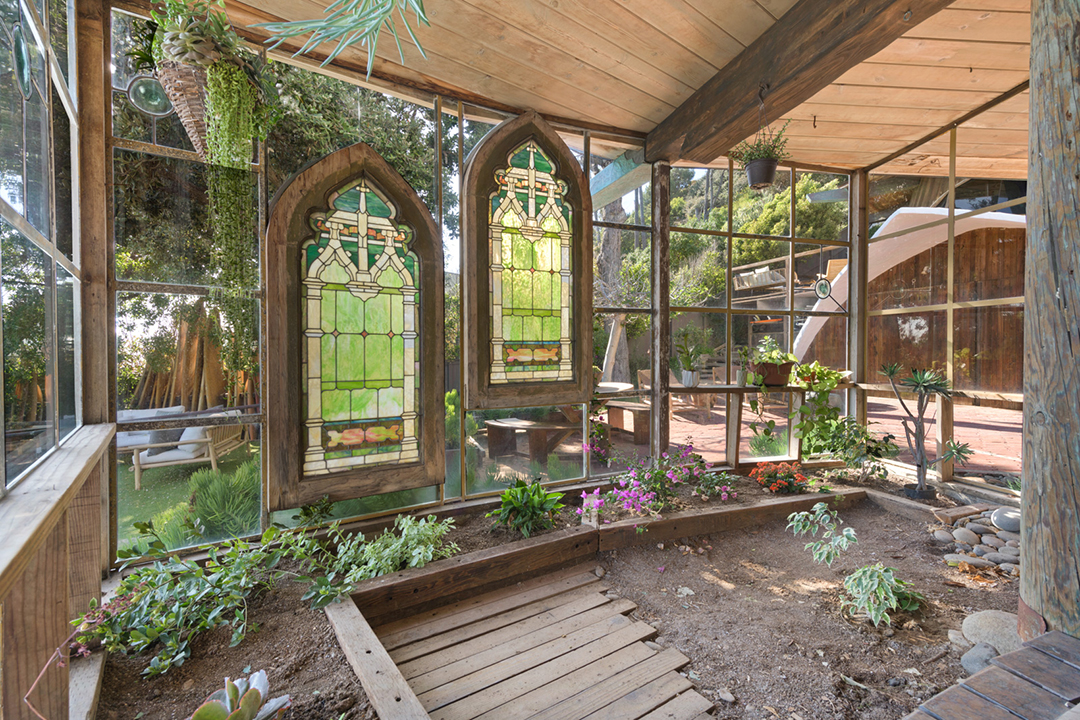 Late Architect Harry Gesners Own Malibu Home Named Sandcastle Wants 22 5m J