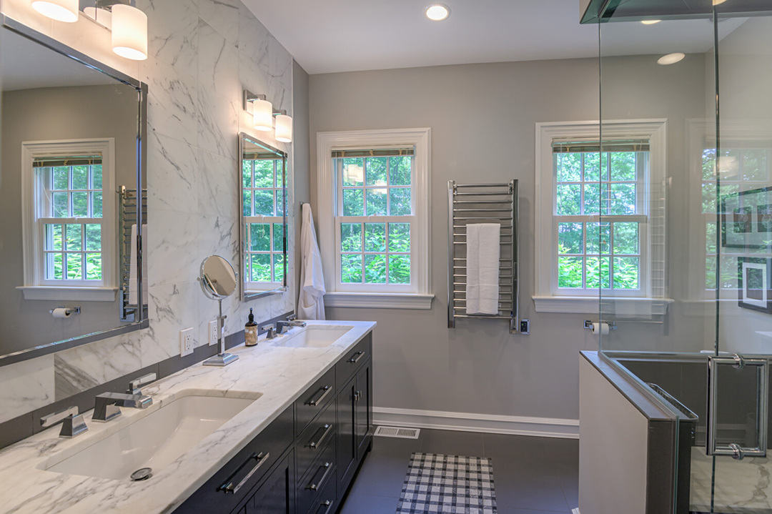 You Can Nab This Waterfront Ridgefield Spread With Classic Charm For 1 7m T