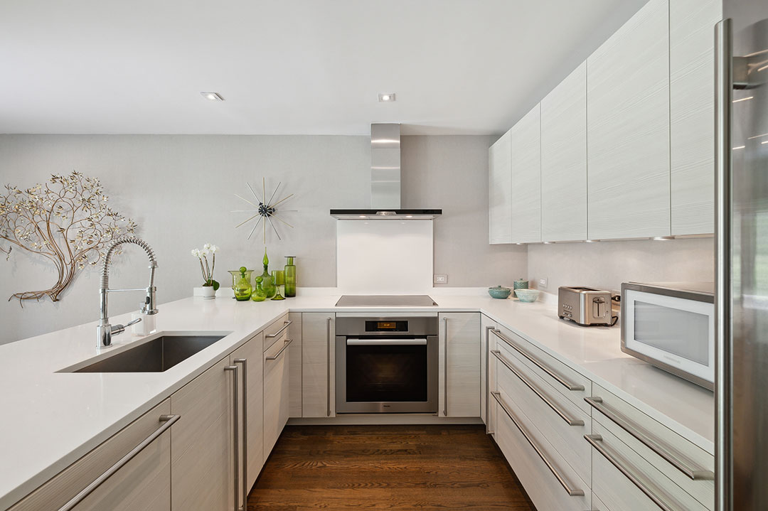 25 East Hampton Harry Bates Kitchen