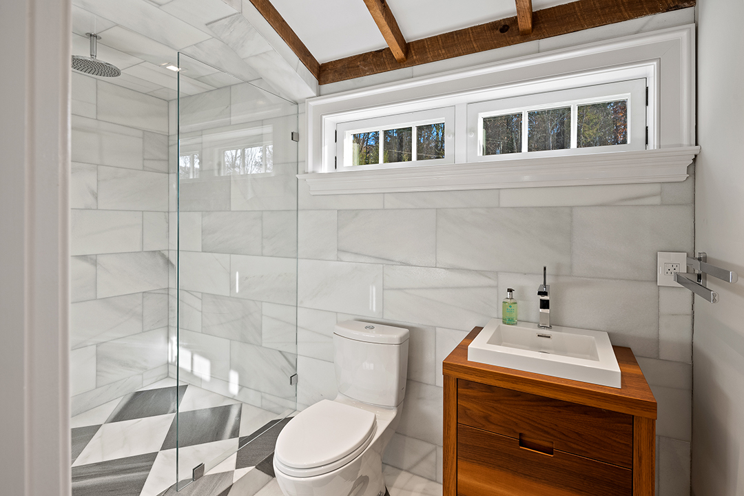 Unique Ct Estate With A Revamped Circa 1792 Colonial And A Sleek Barn House Lists For 9 5m Vv