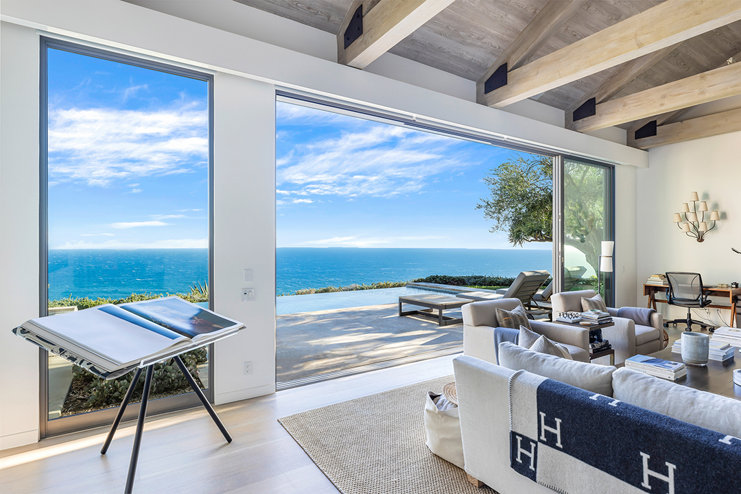 Hollywood Power Couple Puts Malibu Retreat On The Market For Over 18m 22575 Carbon Mesa 017