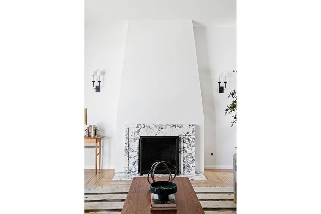 Actress Andie Macdowell Lists Storybook 1920s Tudor In Silverlake 17 1