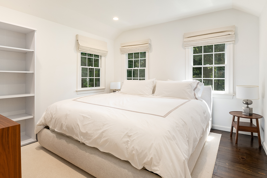 W Bedford Brook Hollow Farm Lists For 29 5m O