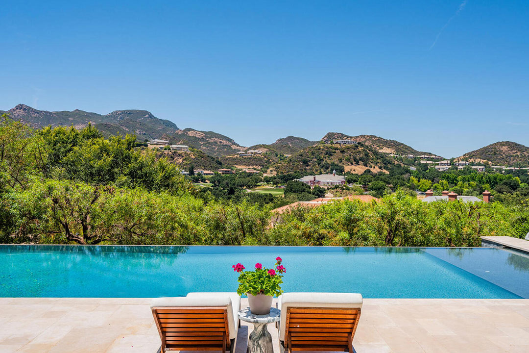 1 Paul Anka Sherwood Country Club Estate Pool