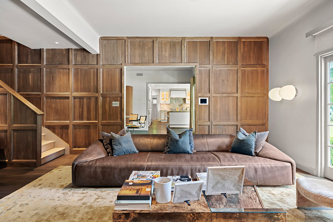 Zoe Saldanas Traditional Beverly Hills Home With Fashion Forward Interiors Asks 16 5m O