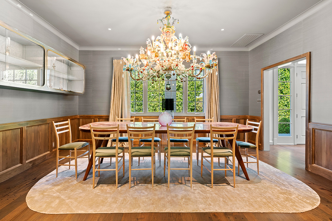 Zoe Saldanas Traditional Beverly Hills Home With Fashion Forward Interiors Asks 16 5m E