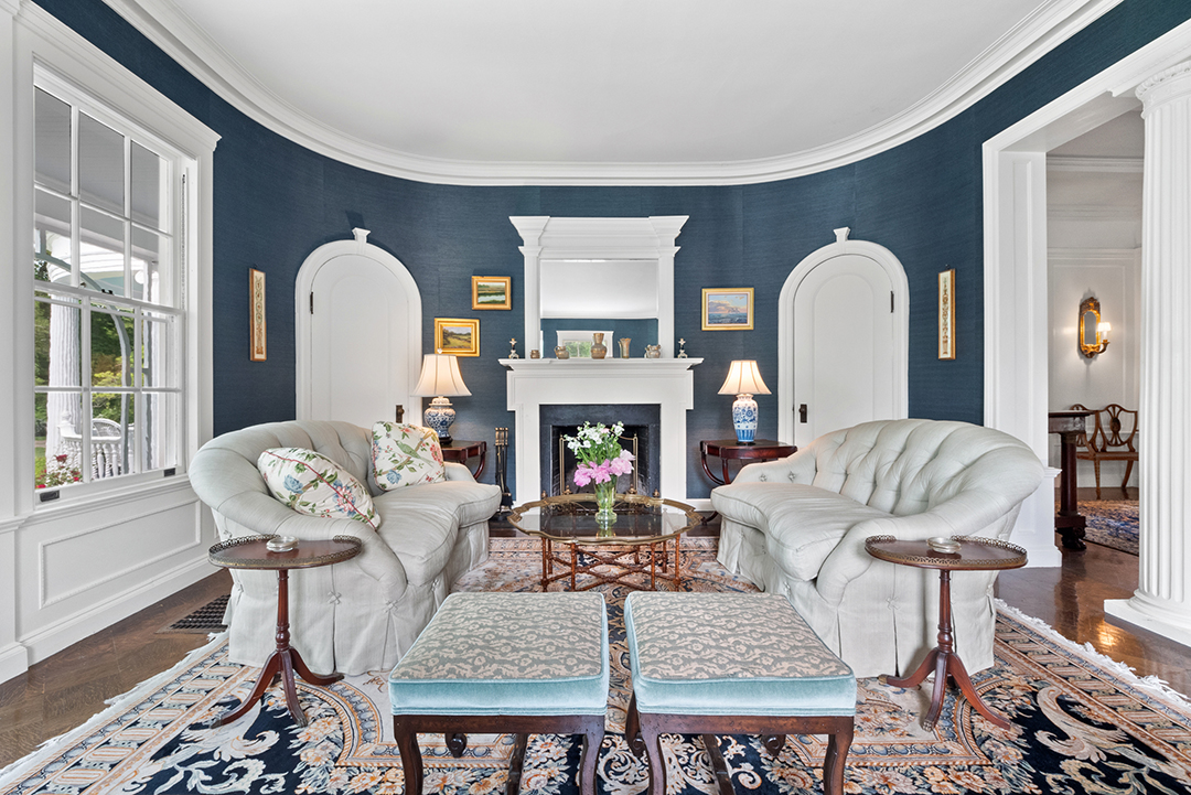 A Graceful 19th Century Manor In Old Lyme Looks For 2 4m 7