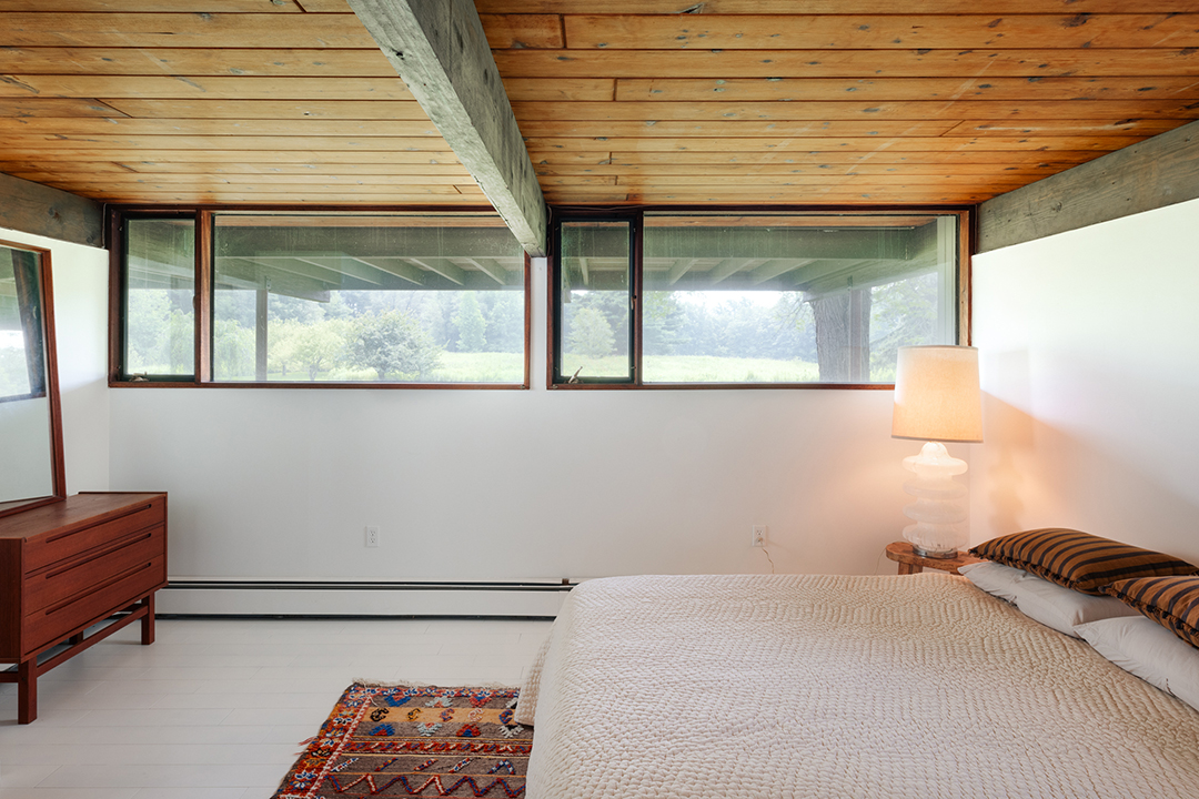 Gorgeous Carefully Renovated Midcentury Modern Is Up For Sale In Millbrook Ny Mm