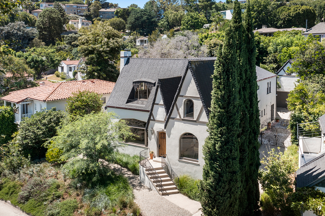 Actress Andie Macdowell Lists Storybook 1920s Tudor In Silverlake 09