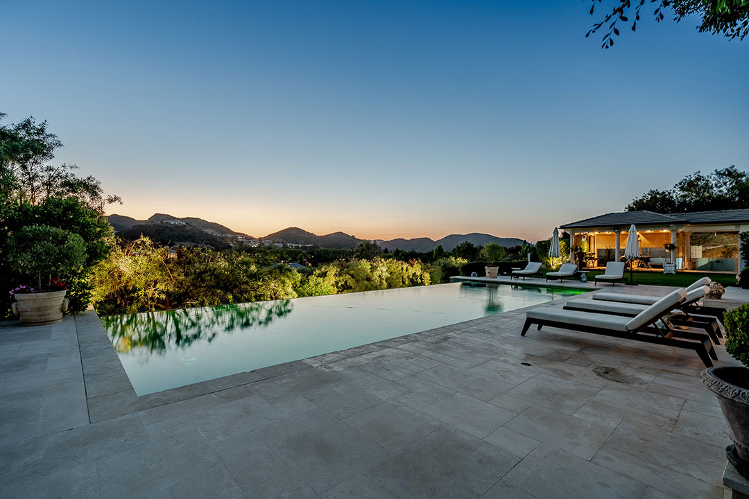 9 Paul Anka Sherwood Country Club Estate Pool At Dusk