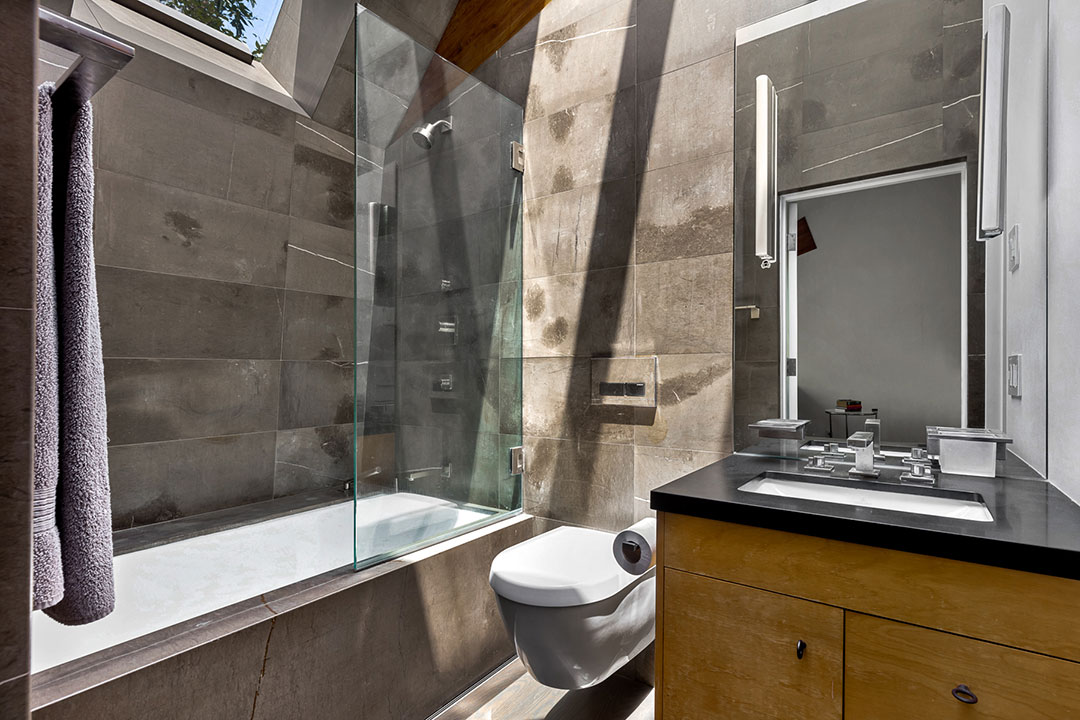 35 Constellation 167 Nicole Nagel