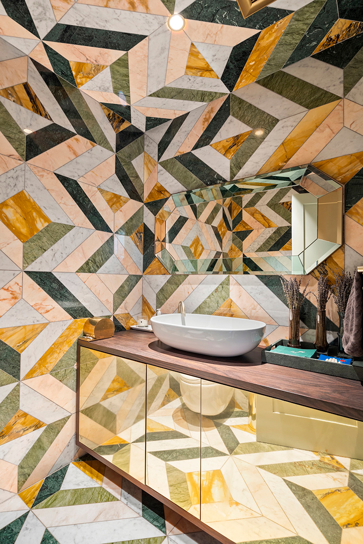 Zoe Saldanas Traditional Beverly Hills Home With Fashion Forward Interiors Asks 16 5m L