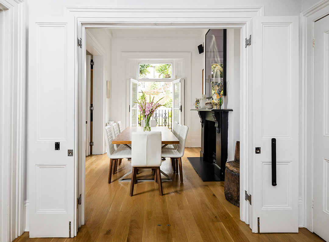 Richard Burton Home Lyndhurst Road Looking Into Dining Room