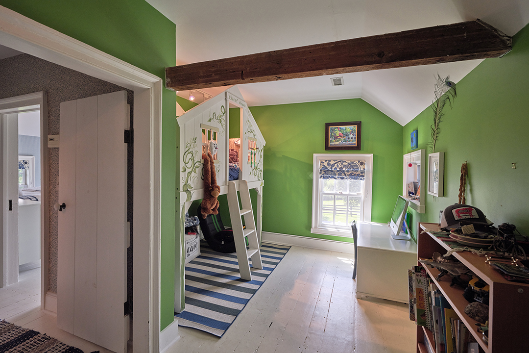 Gorgeous New York Farmhouse On 12 Acres Hits The Market For 4 25m T