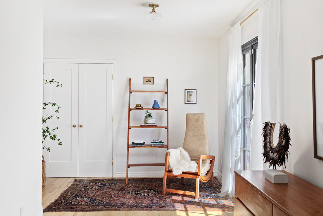 Actress Andie Macdowell Lists Storybook 1920s Tudor In Silverlake 29