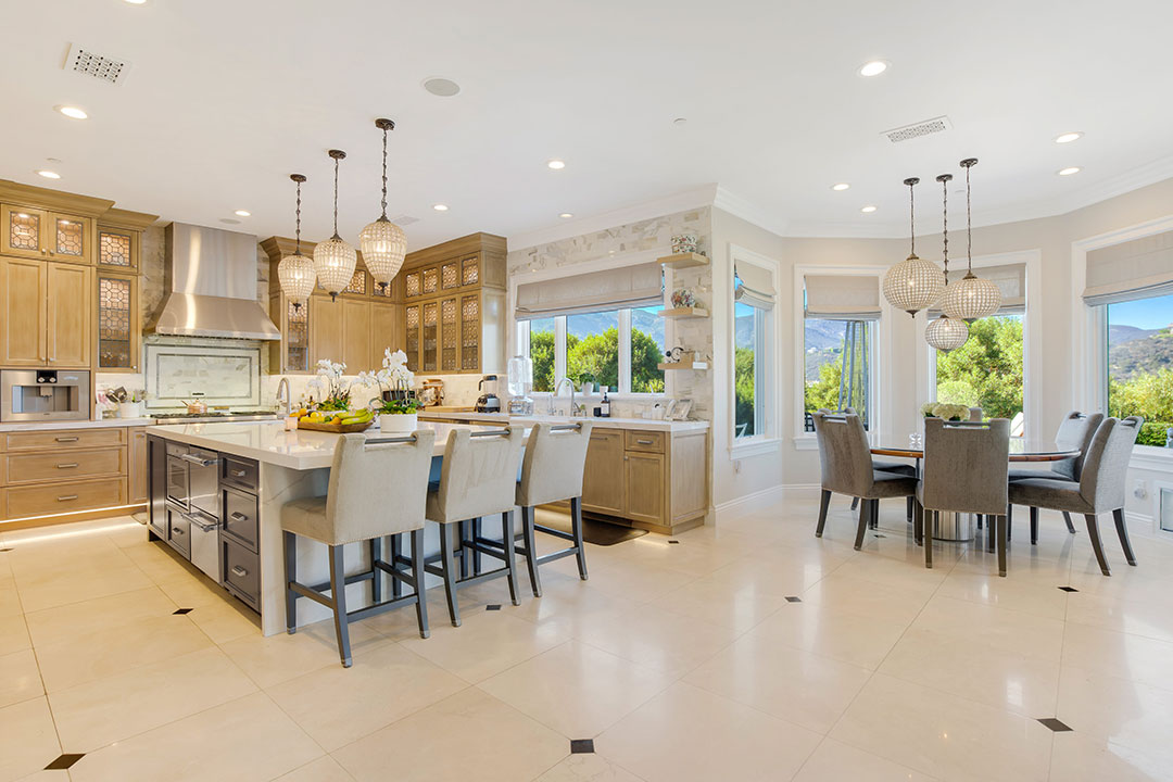 17 Paul Anka Sherwood Country Club Estate Kitchen