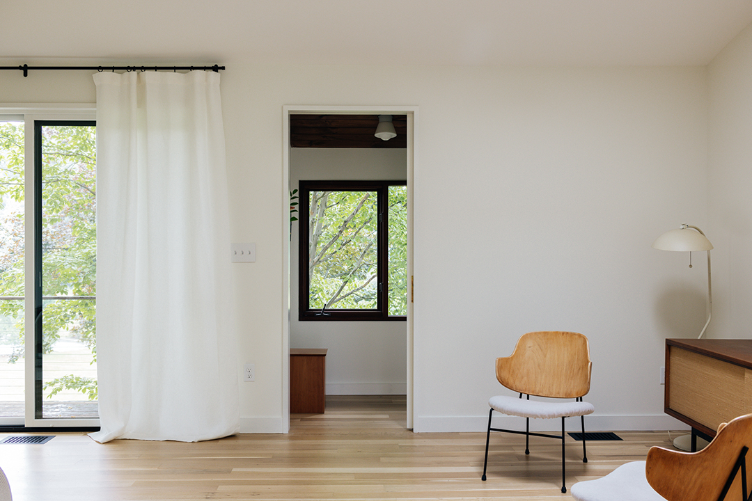 Gorgeous Carefully Renovated Midcentury Modern Is Up For Sale In Millbrook Ny J