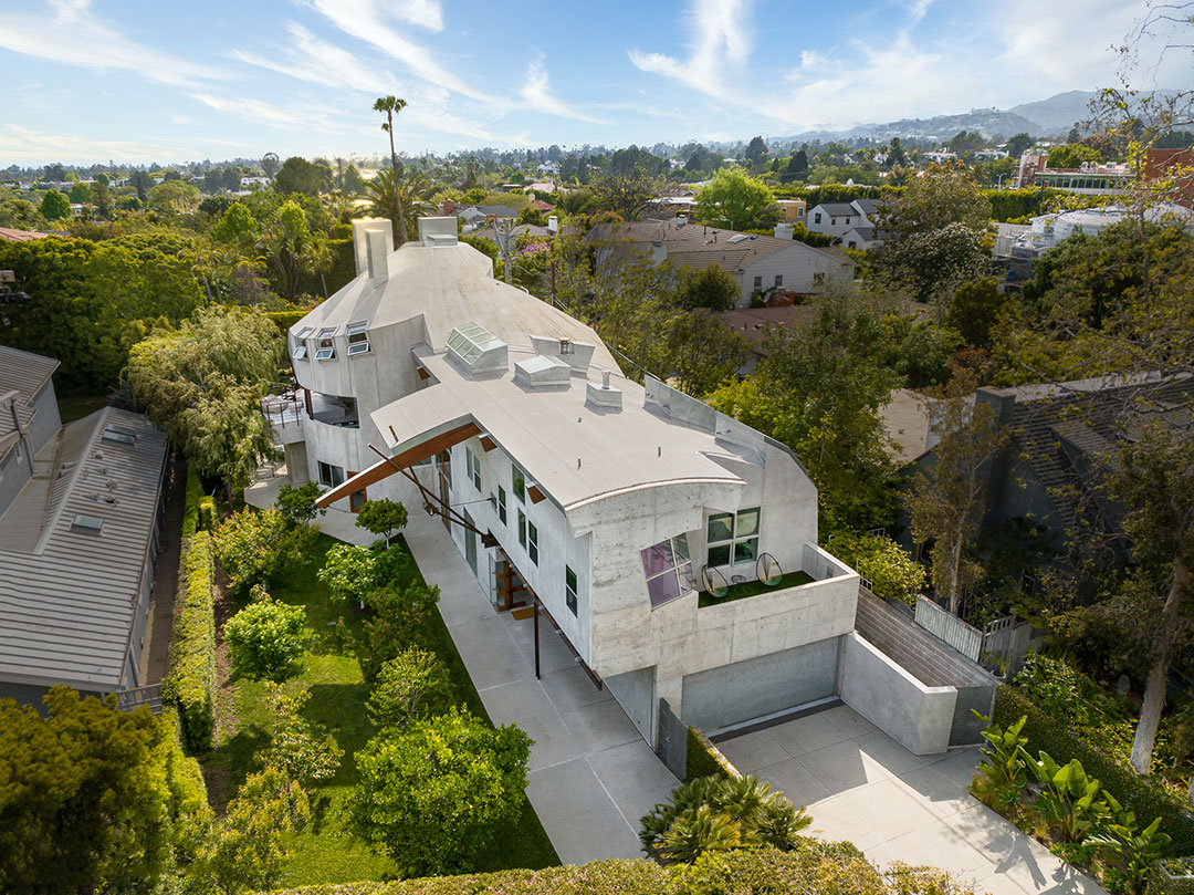 05 Constellation 167 Nicole Nagel