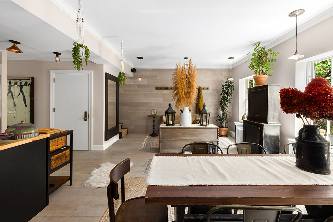 Celebrity Hairstylist Puts Colorful West Village Pad On The Market For 4 25m F