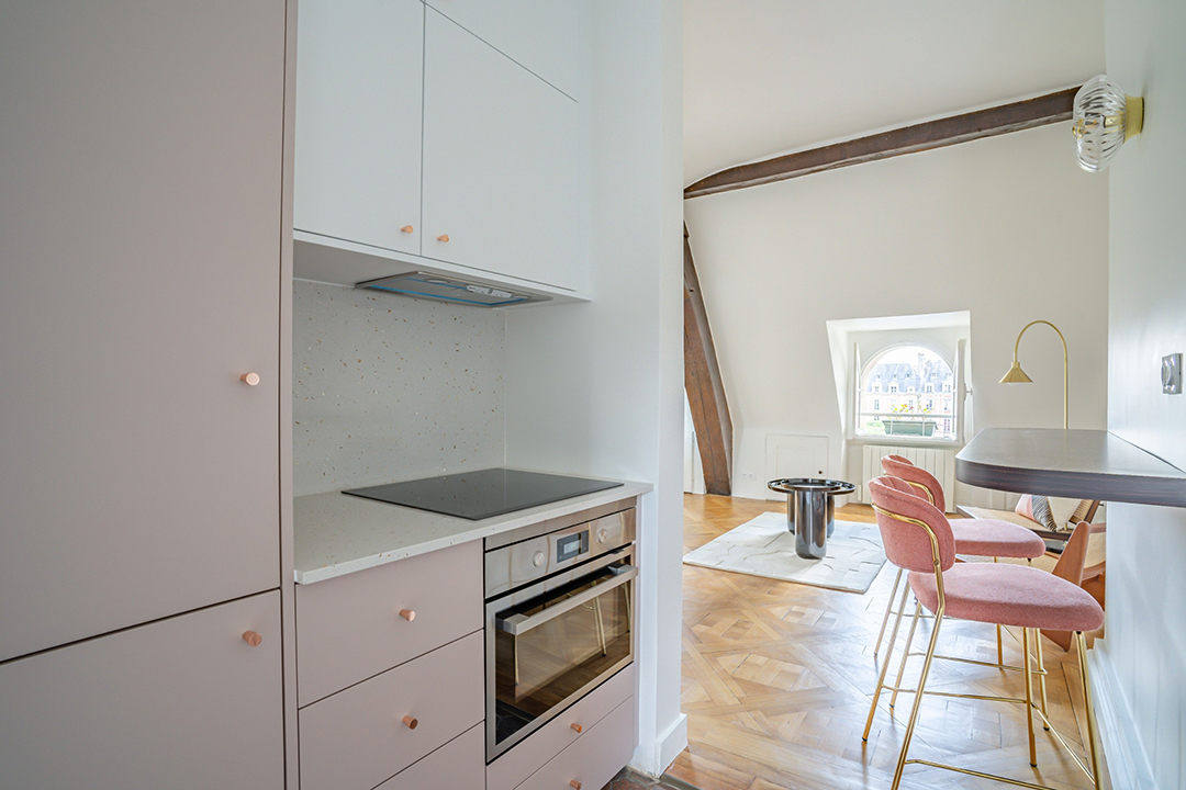 Tour A Dreamy Paris Listing That Could Become Someones Perfect Pied A Terre I