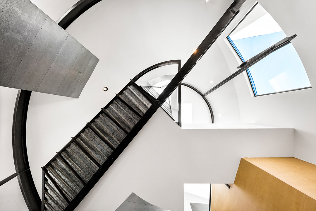 44 Constellation 167 Nicole Nagel