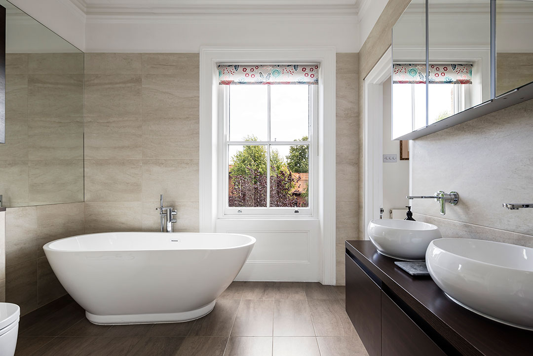 Richard Burton Home Lyndhurst Road Main Bathroom