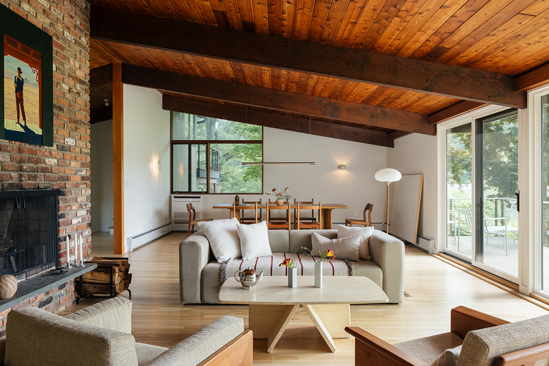 Gorgeous Carefully Renovated Midcentury Modern Is Up For Sale In Millbrook Ny D
