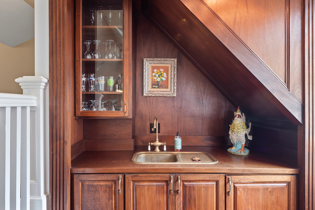 A Graceful 19th Century Manor In Old Lyme Looks For 2 4m 68