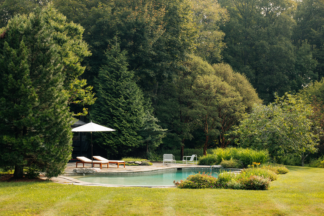 Gorgeous Carefully Renovated Midcentury Modern Is Up For Sale In Millbrook Ny U