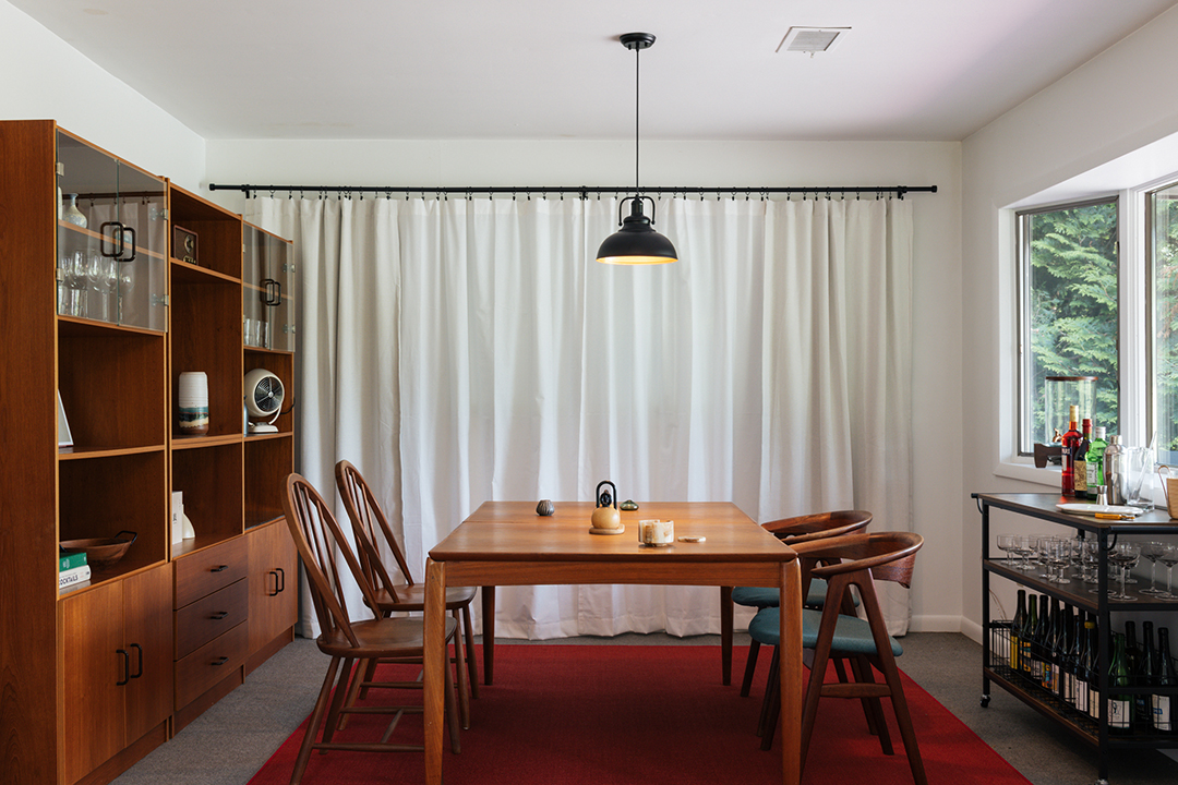 Gorgeous Carefully Renovated Midcentury Modern Is Up For Sale In Millbrook Ny X